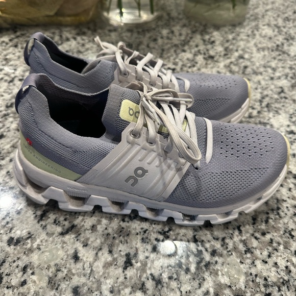 On Women's Cloudswift 3 Running Shoes - Picture 3 of 4